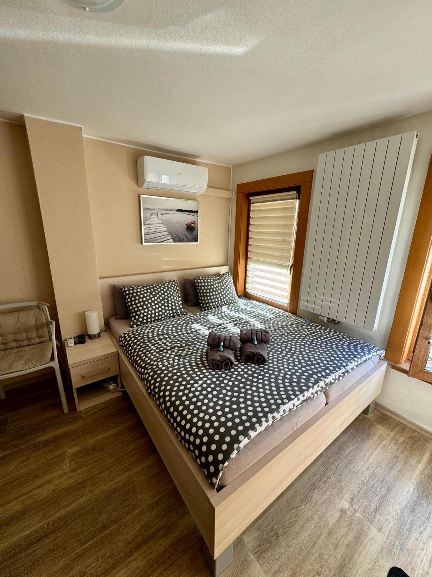 Apartman Mh Breclav Luaran gambar
