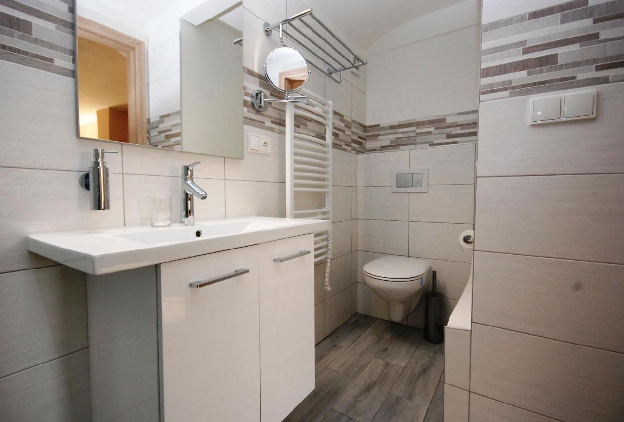Apartman Mh Breclav Luaran gambar